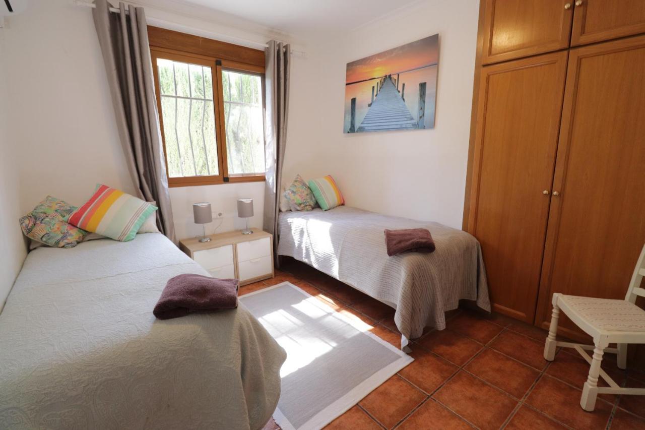 Wonderful Villa, Heated Pool, Near Beautiful Town Alboy Екстер'єр фото